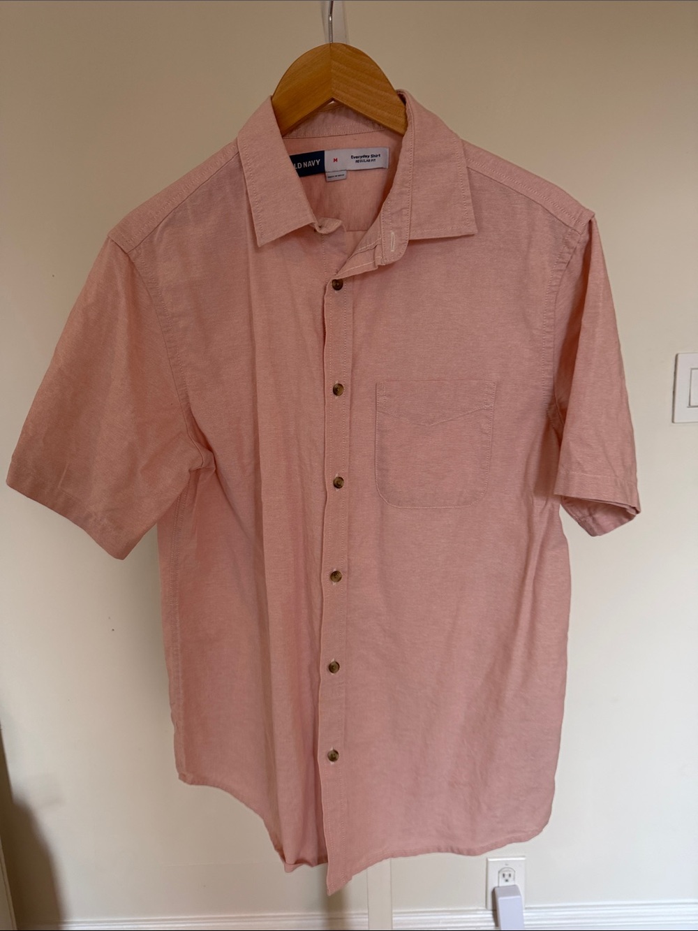 Old Navy Men’s Short Sleeve Button-Down Shirt in Pale Pink